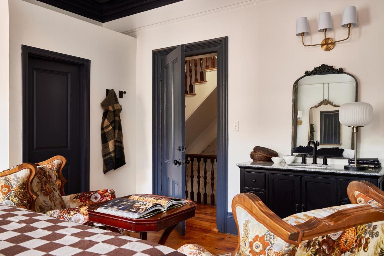 Blind Tiger Portland - Carleton Street Guest House Bagian luar foto