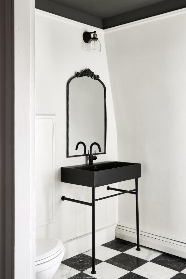 Blind Tiger Portland - Carleton Street Guest House Bagian luar foto